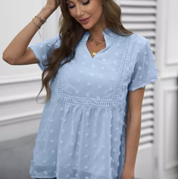 ♥️New boutique swiss dot top - Picture 2 of 6